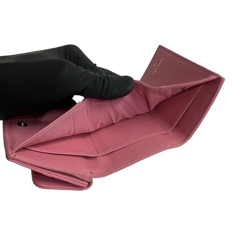 CHANEL Pink Caviar Leather Wallet - Picture 8 of 9